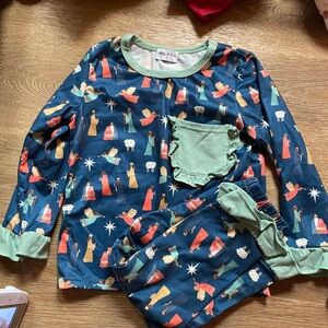 Kids Pajamas with Nativity Print